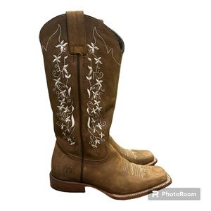 Reywelt Women's Embroided Western Boots Size 6